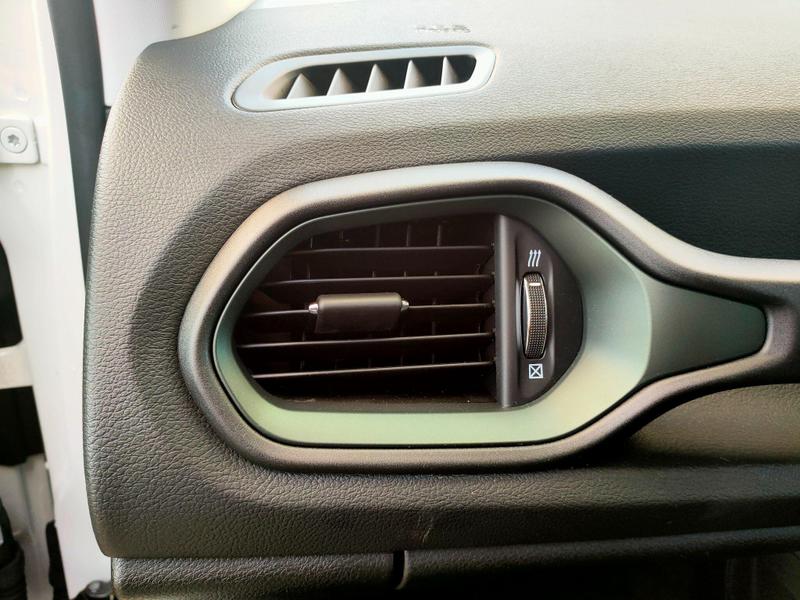 Used Jeep Renegade 2025 for sale - 76888226: Photo 41