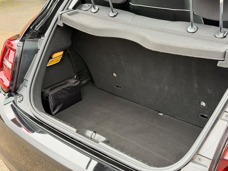 Used Fiat 500e 2023 for sale - 77965889: Photo 15