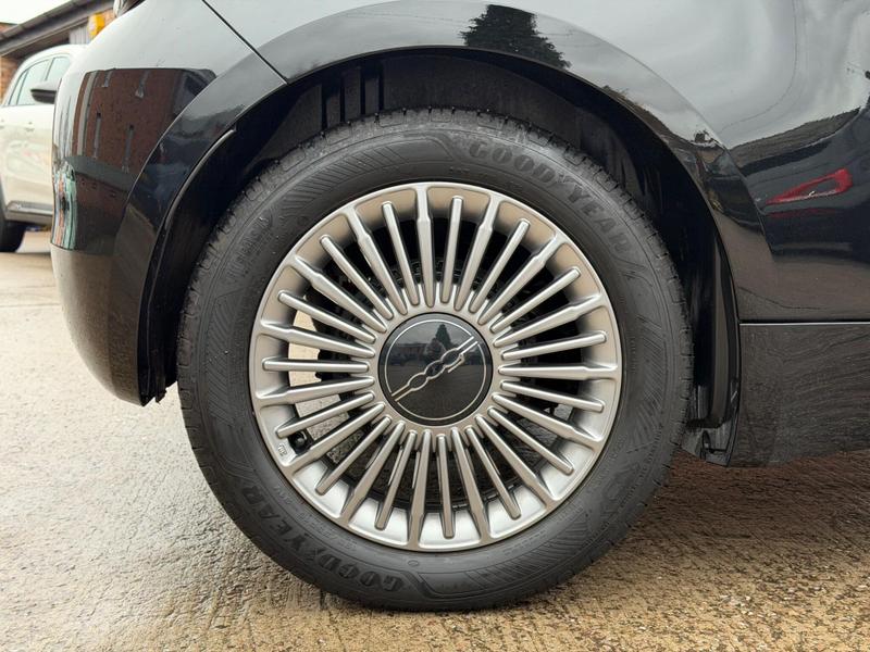 Used Fiat 500e 2023 for sale - 77965889: Photo 47