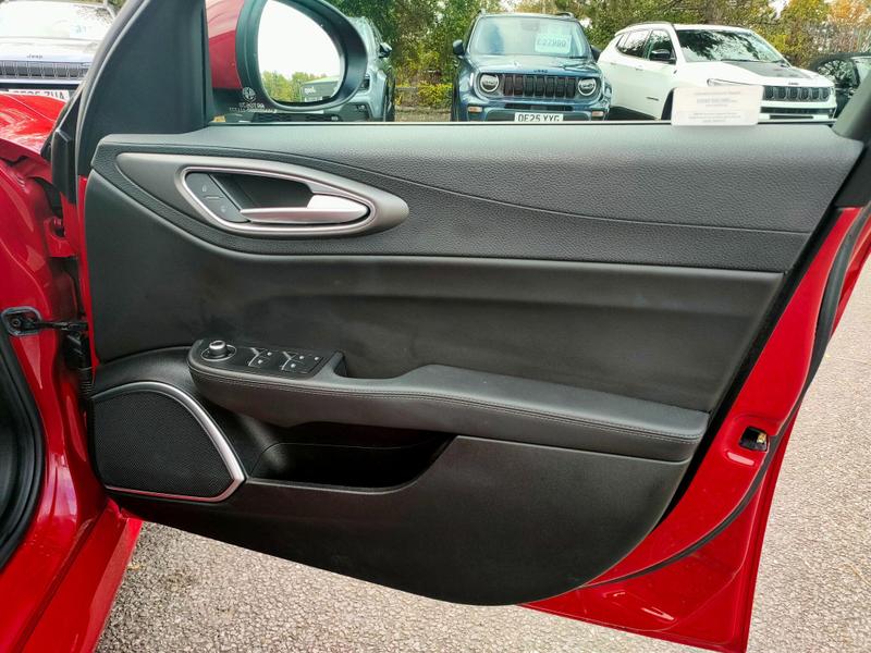 Used Alfa Romeo Giulia 2021 for sale - 76971948: Photo 15