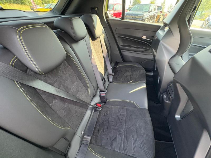 Used Abarth 600e 2025 for sale - 76887986: Photo 13