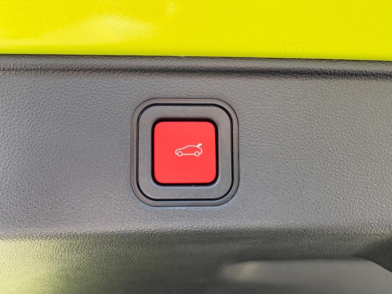 Used Abarth 600e 2025 for sale - 76887986: Photo 14