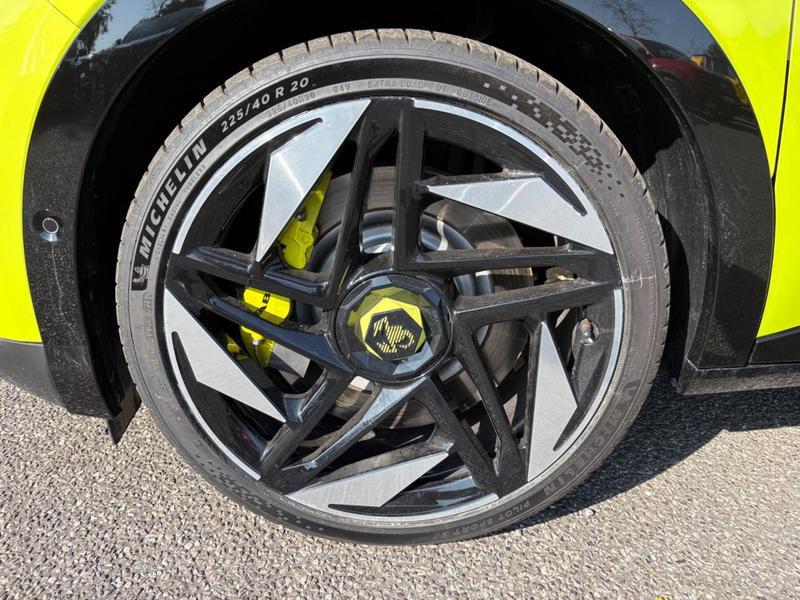 Used Abarth 600e 2025 for sale - 76887986: Photo 19