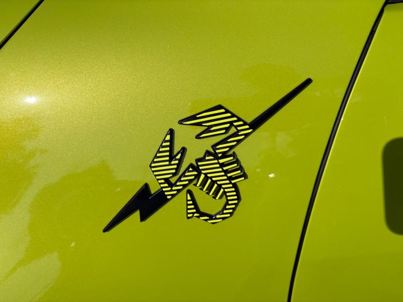 Used Abarth 600e 2025 for sale - 76887986: Photo 27