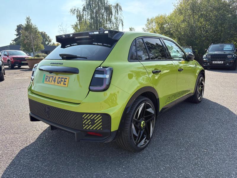 Used Abarth 600e 2025 for sale - 76887986: Photo 9