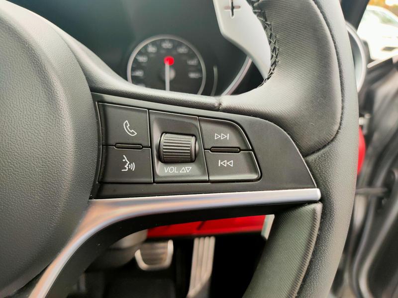 Used Alfa Romeo Giulia 2018 for sale - 76888060: Photo 32