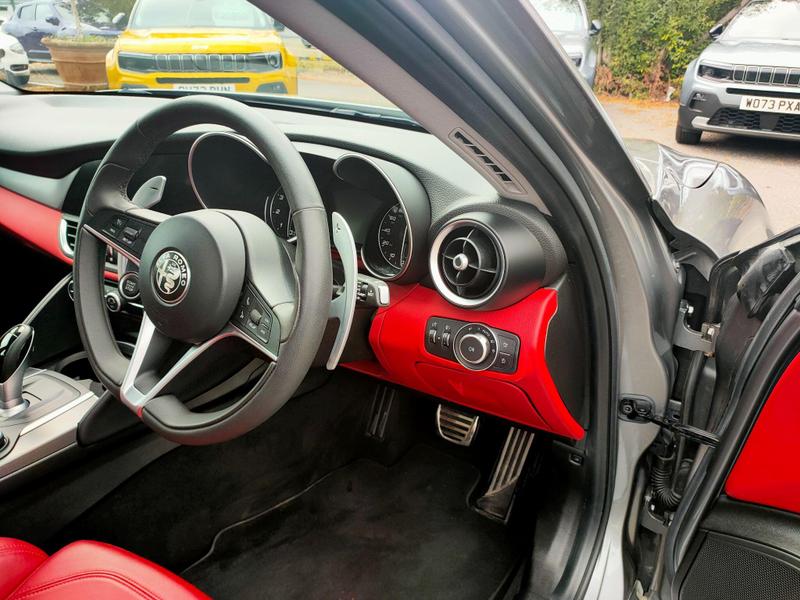 Used Alfa Romeo Giulia 2018 for sale - 76888060: Photo 35