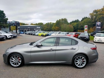 Used Alfa Romeo Giulia 2018 for sale - 76888060: Photo