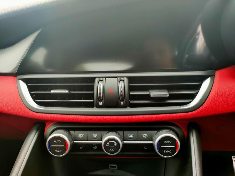 Used Alfa Romeo Giulia 2018 for sale - 76888060: Photo 40