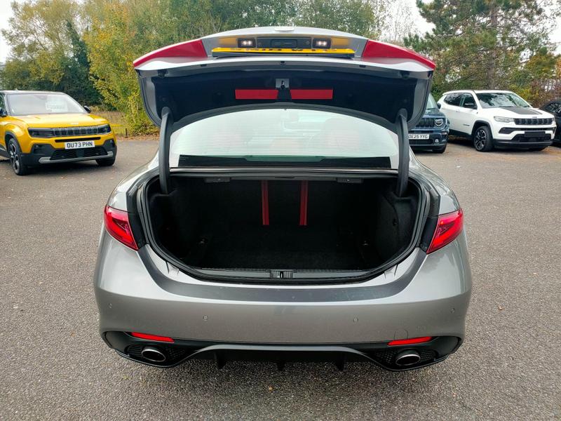 Used Alfa Romeo Giulia 2018 for sale - 76888060: Photo 9