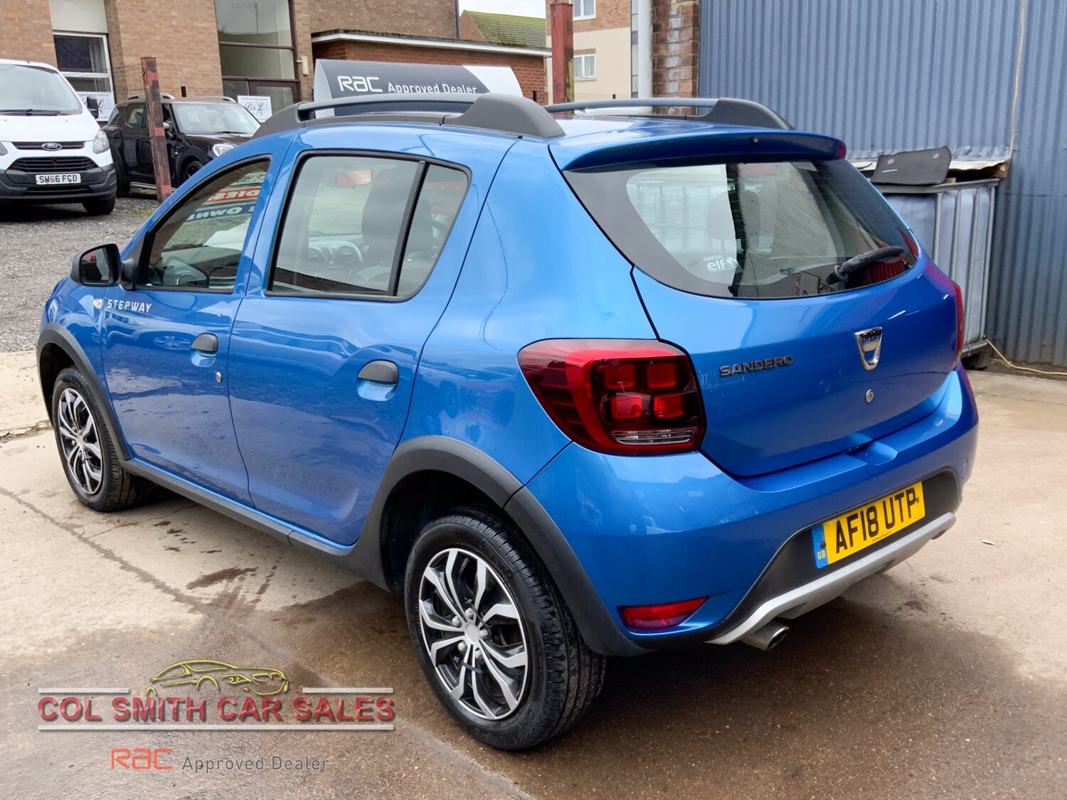 Used Dacia Sandero Stepway 2018 for sale - 77648235: Photo 3