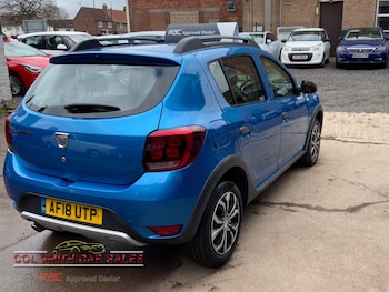 Used Dacia Sandero Stepway 2018 for sale - 77648235: Photo