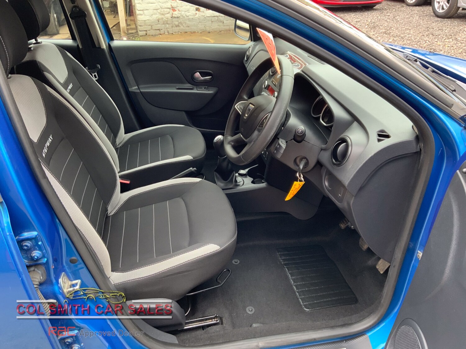 Used Dacia Sandero Stepway 2018 for sale - 77648235: Photo 6