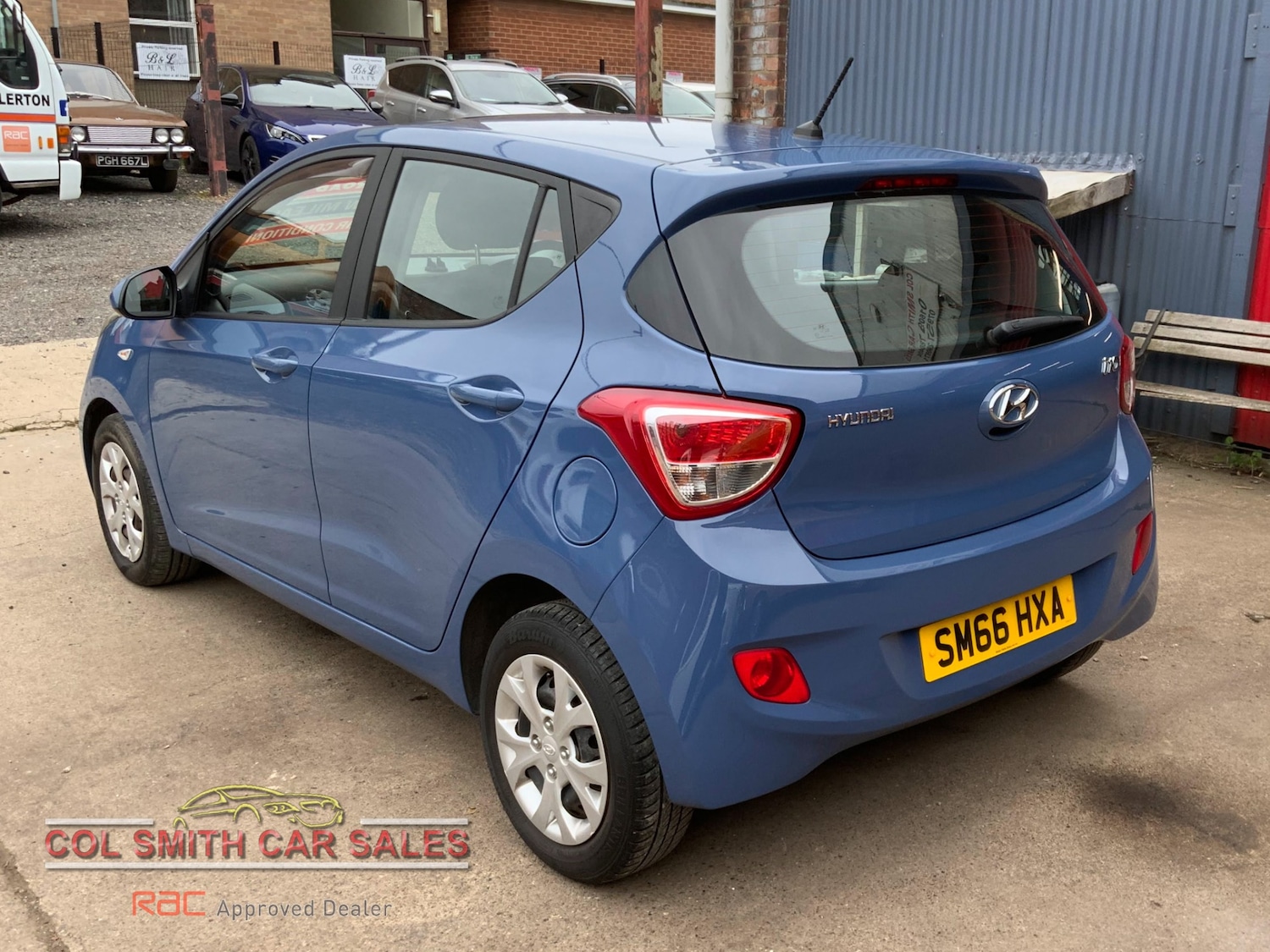 Used Hyundai i10 2016 for sale - 76598375: Photo 3