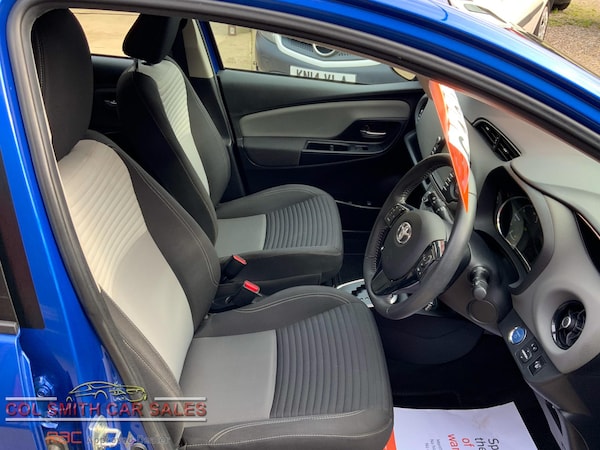 Used Toyota Yaris 2019 for sale - 68850082: Photo 6