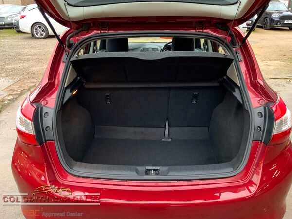 Used Nissan Pulsar 2014 for sale - 69309467: Photo 5
