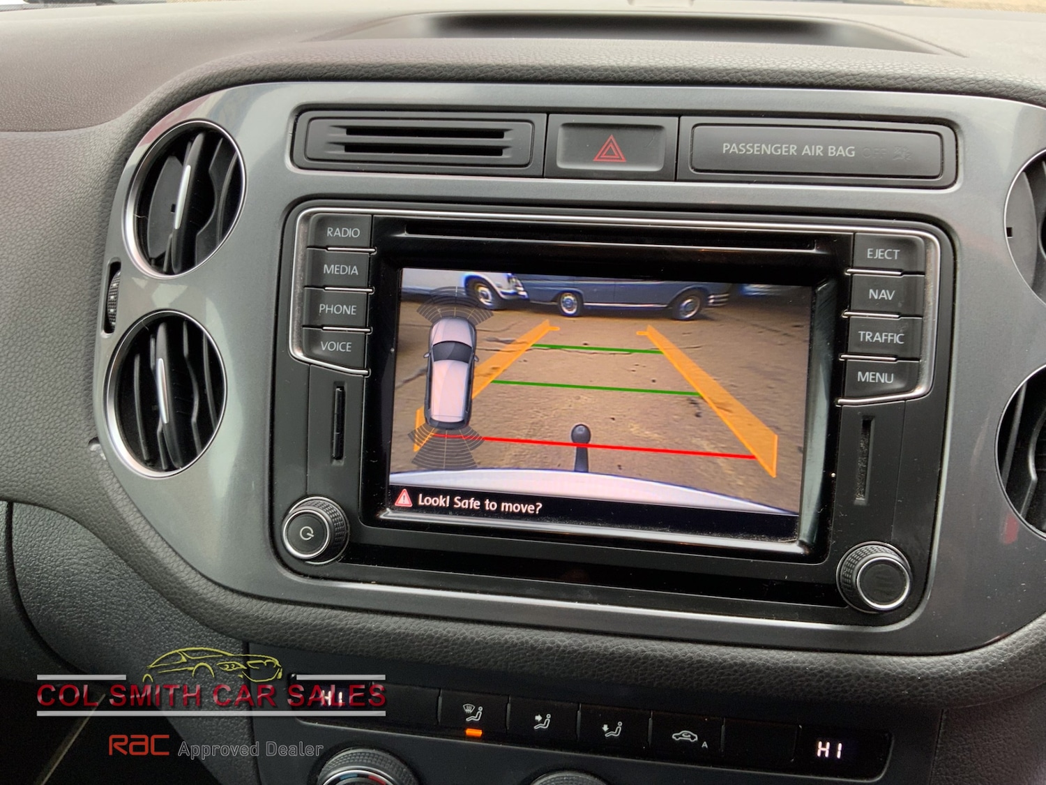 Used Volkswagen Tiguan 2015 for sale - 78199035: Photo 11