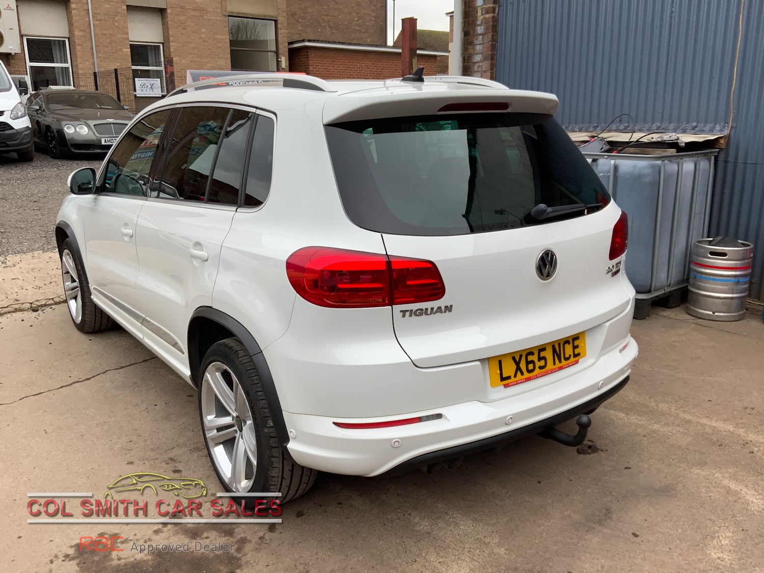Used Volkswagen Tiguan 2015 for sale - 78199035: Photo 3