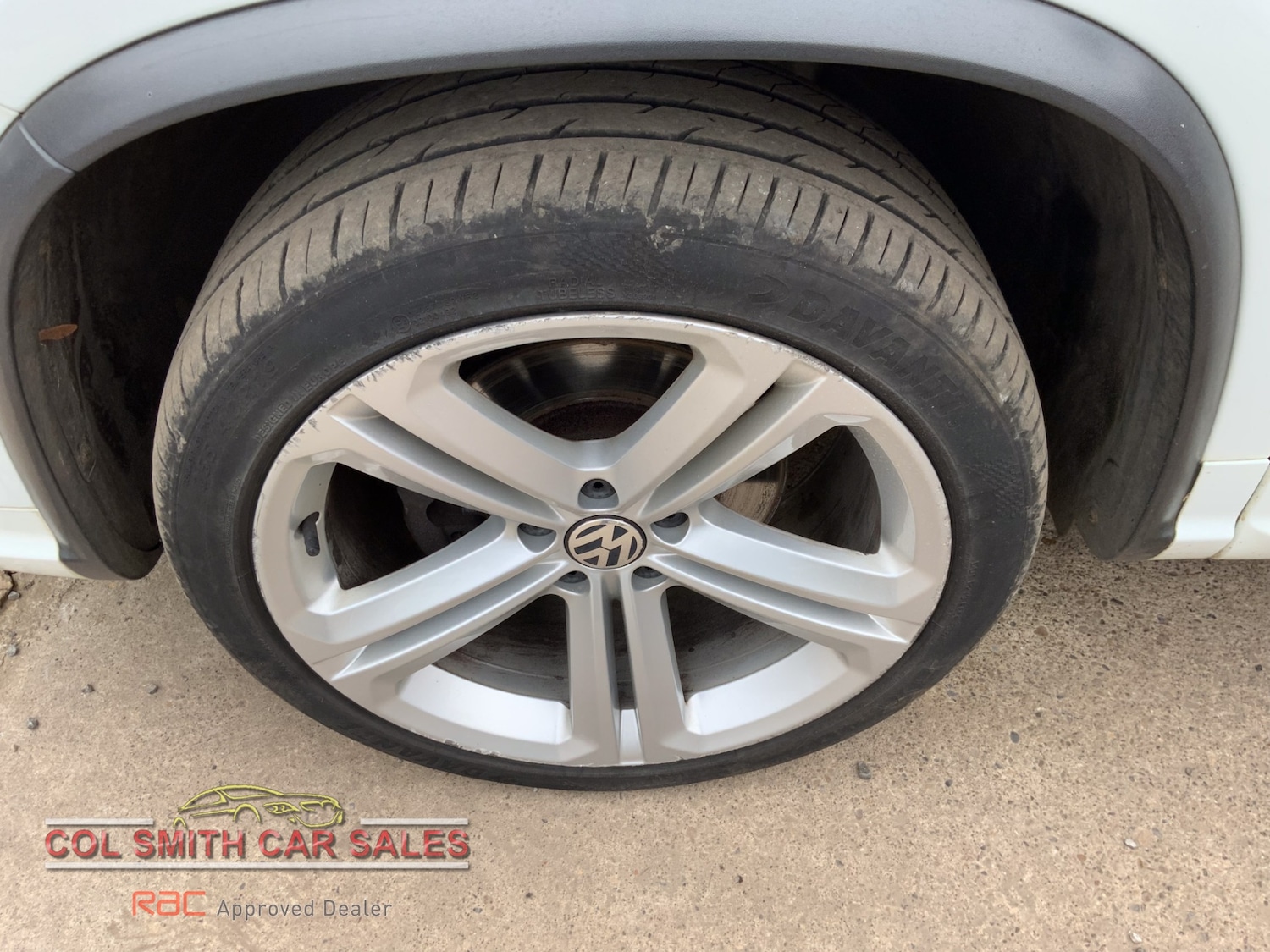 Used Volkswagen Tiguan 2015 for sale - 78199035: Photo 5