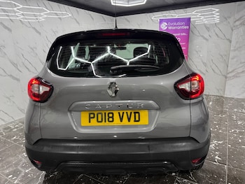 Used Renault Captur 2018 for sale - 76637230: Photo