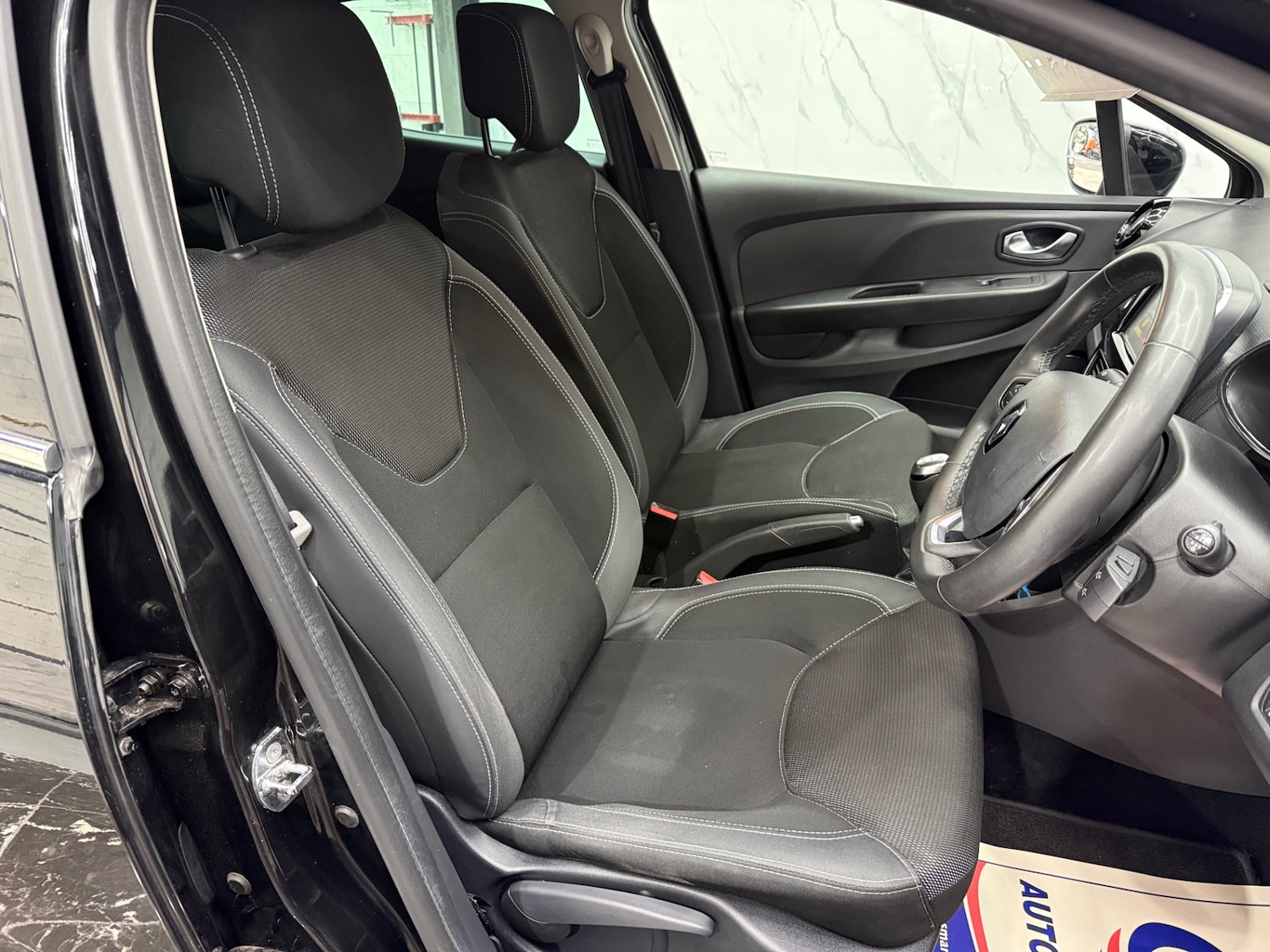 Used Renault Clio 2019 for sale - 77261542: Photo 7