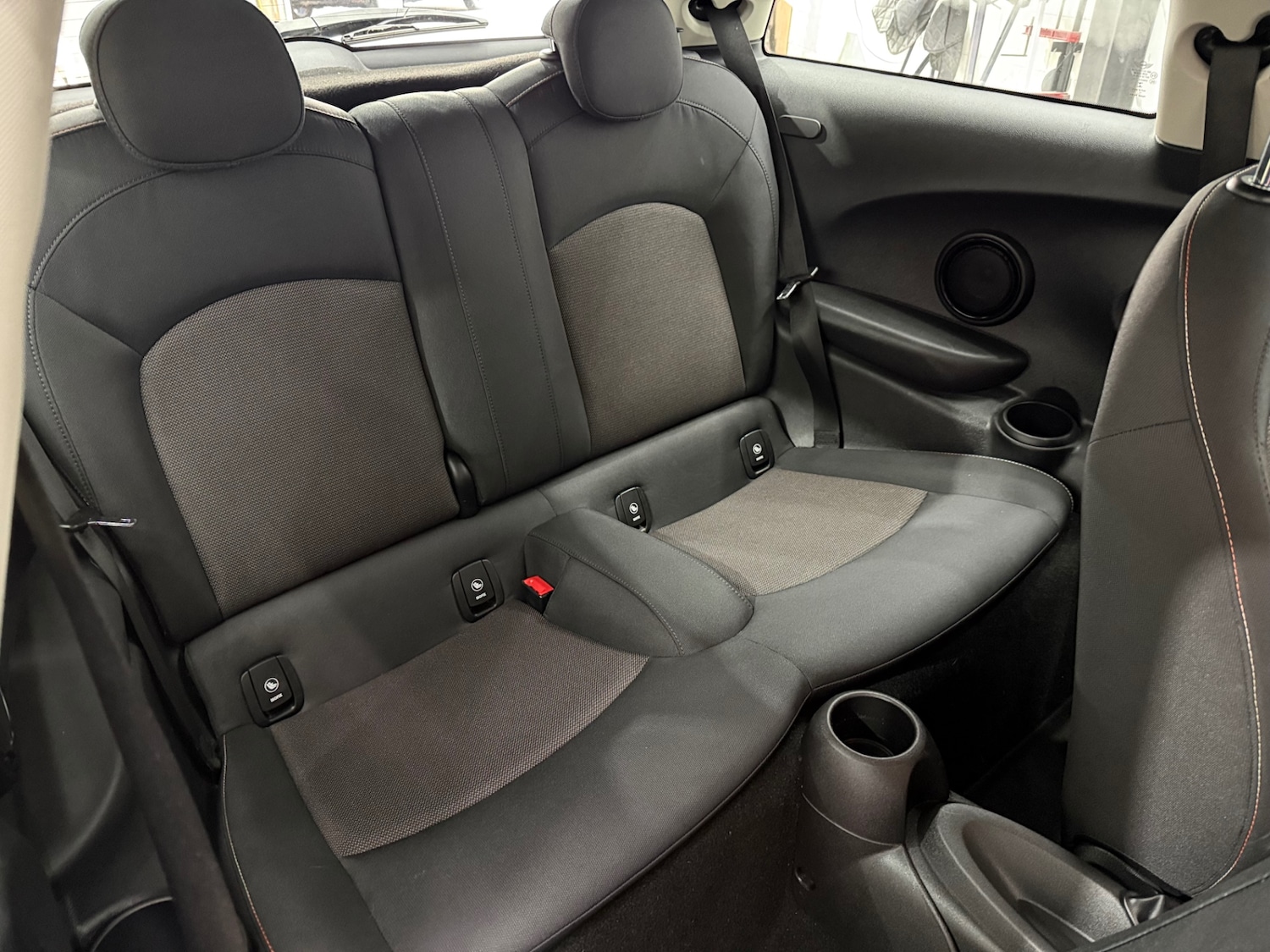 Used MINI Hatch 2018 for sale - 76397172: Photo 8