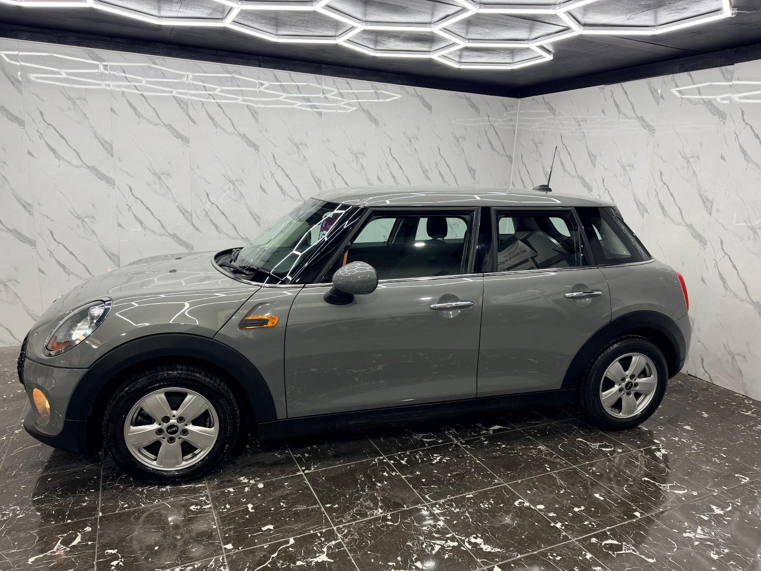 Used MINI Hatch 2018 for sale - 77446704: Photo 6