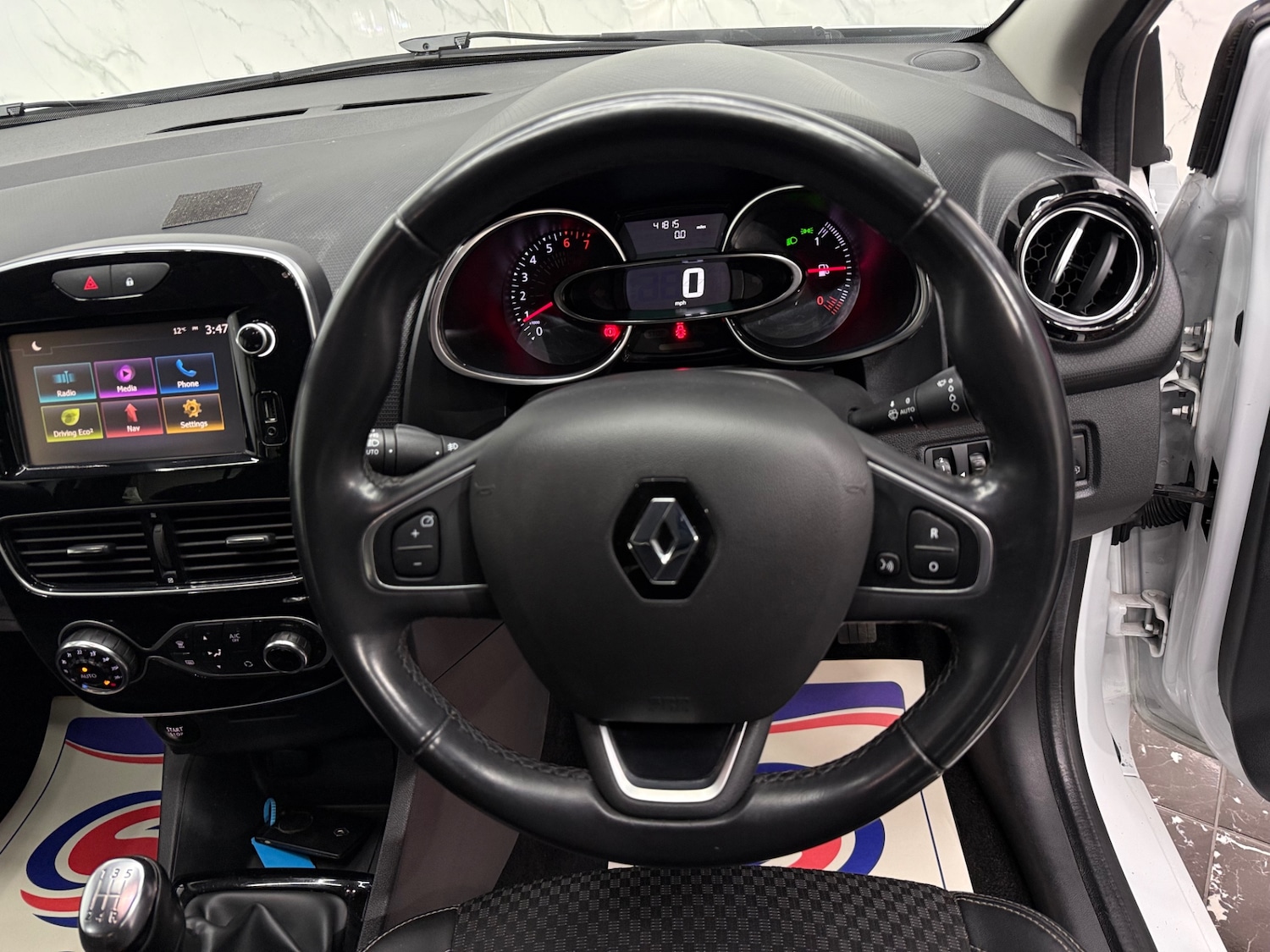 Used Renault Clio 2018 for sale - 77721436: Photo 11