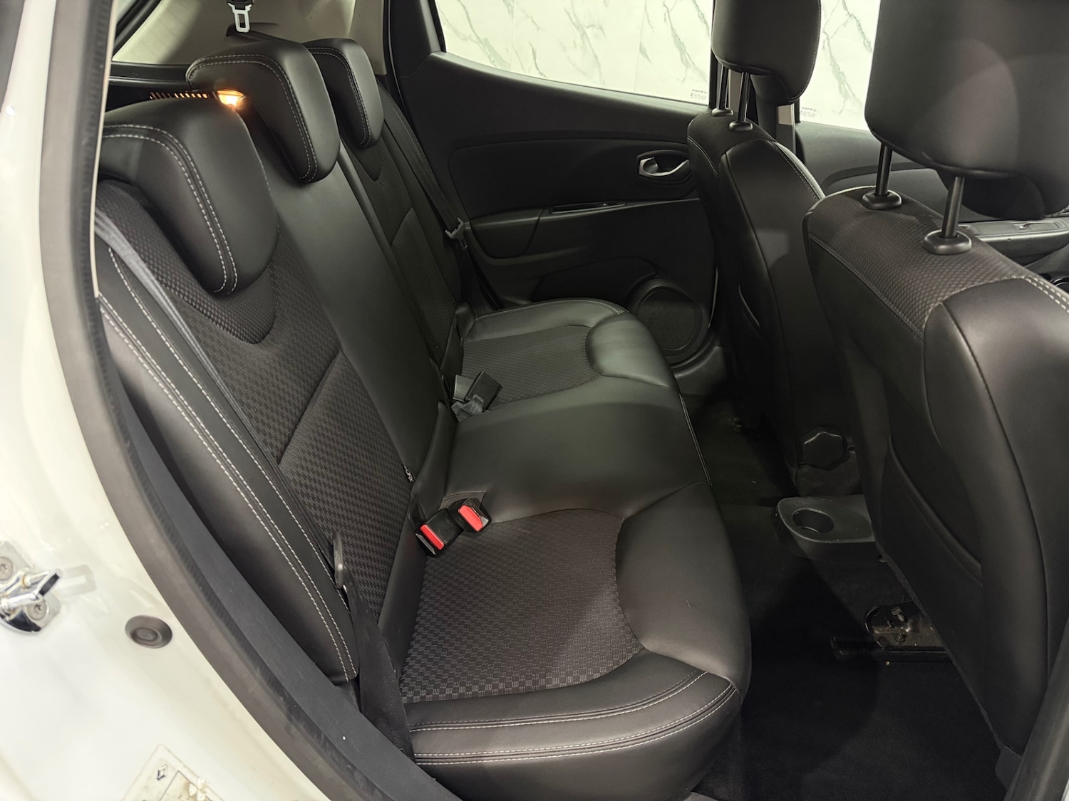 Used Renault Clio 2018 for sale - 77721436: Photo 8