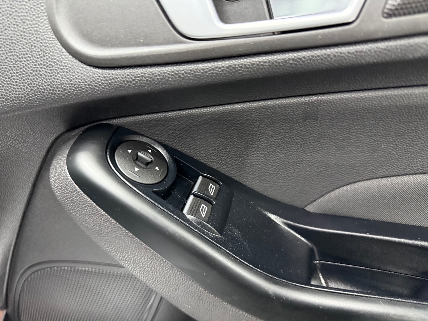 Used Ford Fiesta 2017 for sale - 76885145: Photo 15