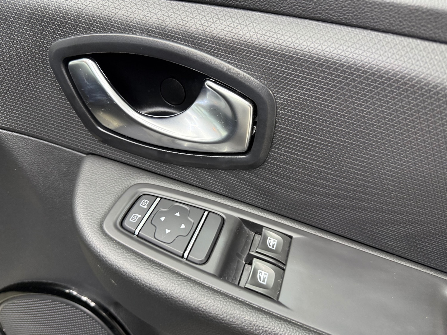 Used Renault Clio 2017 for sale - 77053434: Photo 15