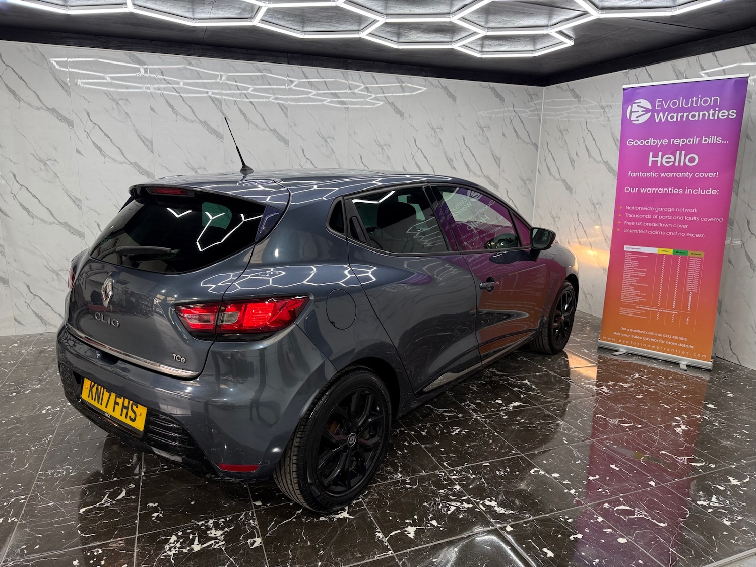 Used Renault Clio 2017 for sale - 77053434: Photo 2