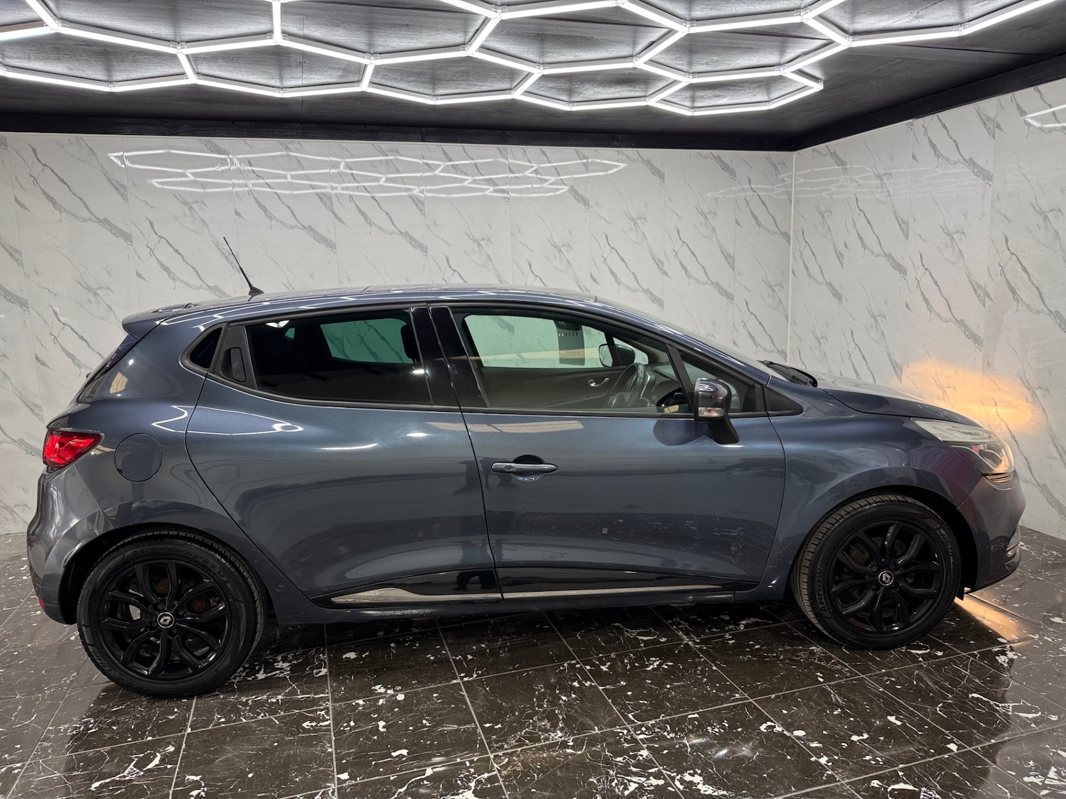 Used Renault Clio 2017 for sale - 77053434: Photo 6