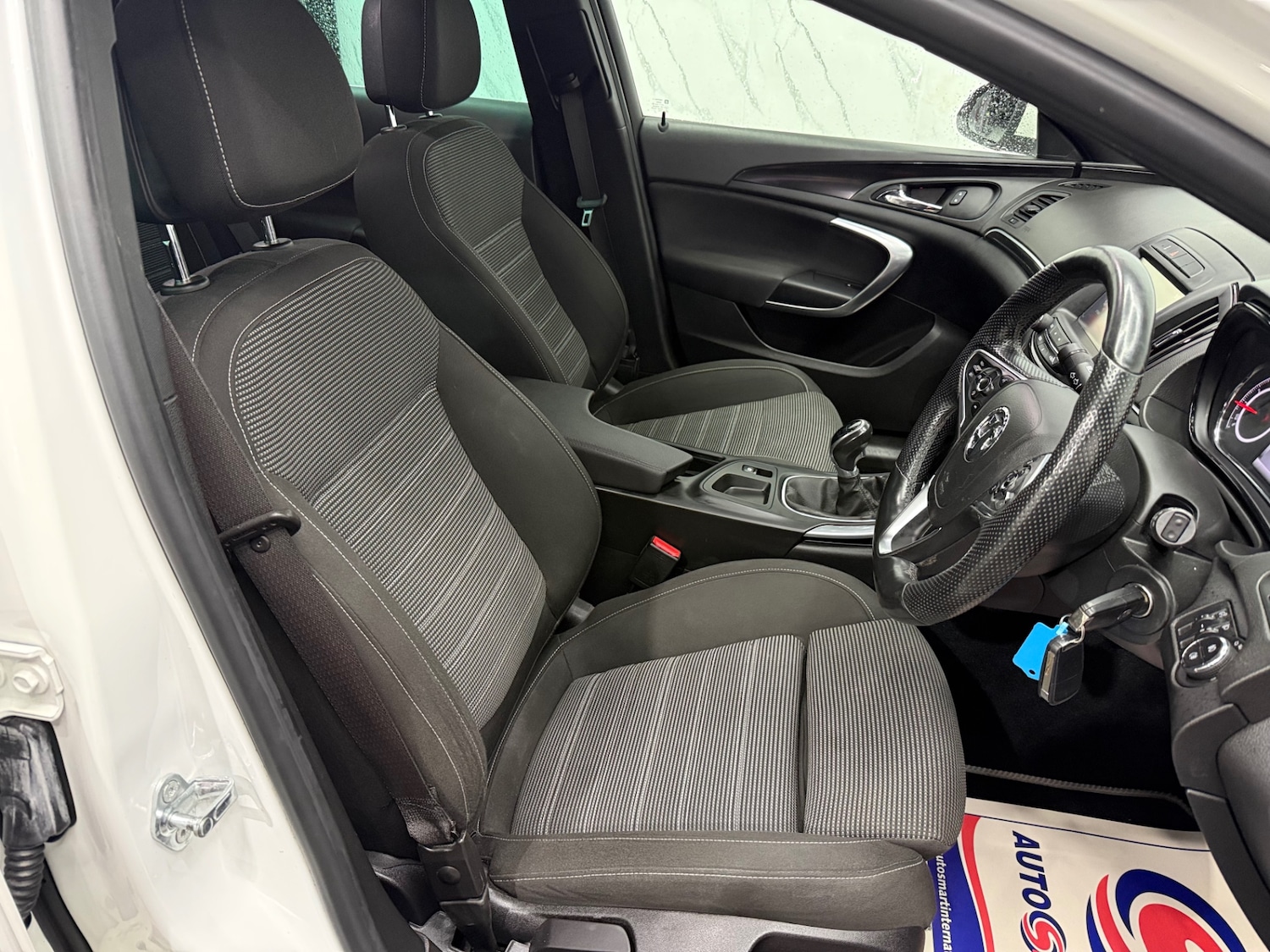 Used Vauxhall Insignia 2015 for sale - 76516129: Photo 7