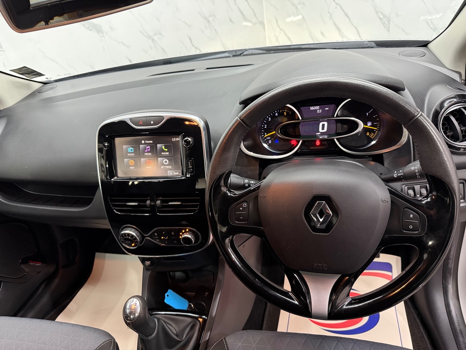 Used Renault Clio 2015 for sale - 76450405: Photo 10