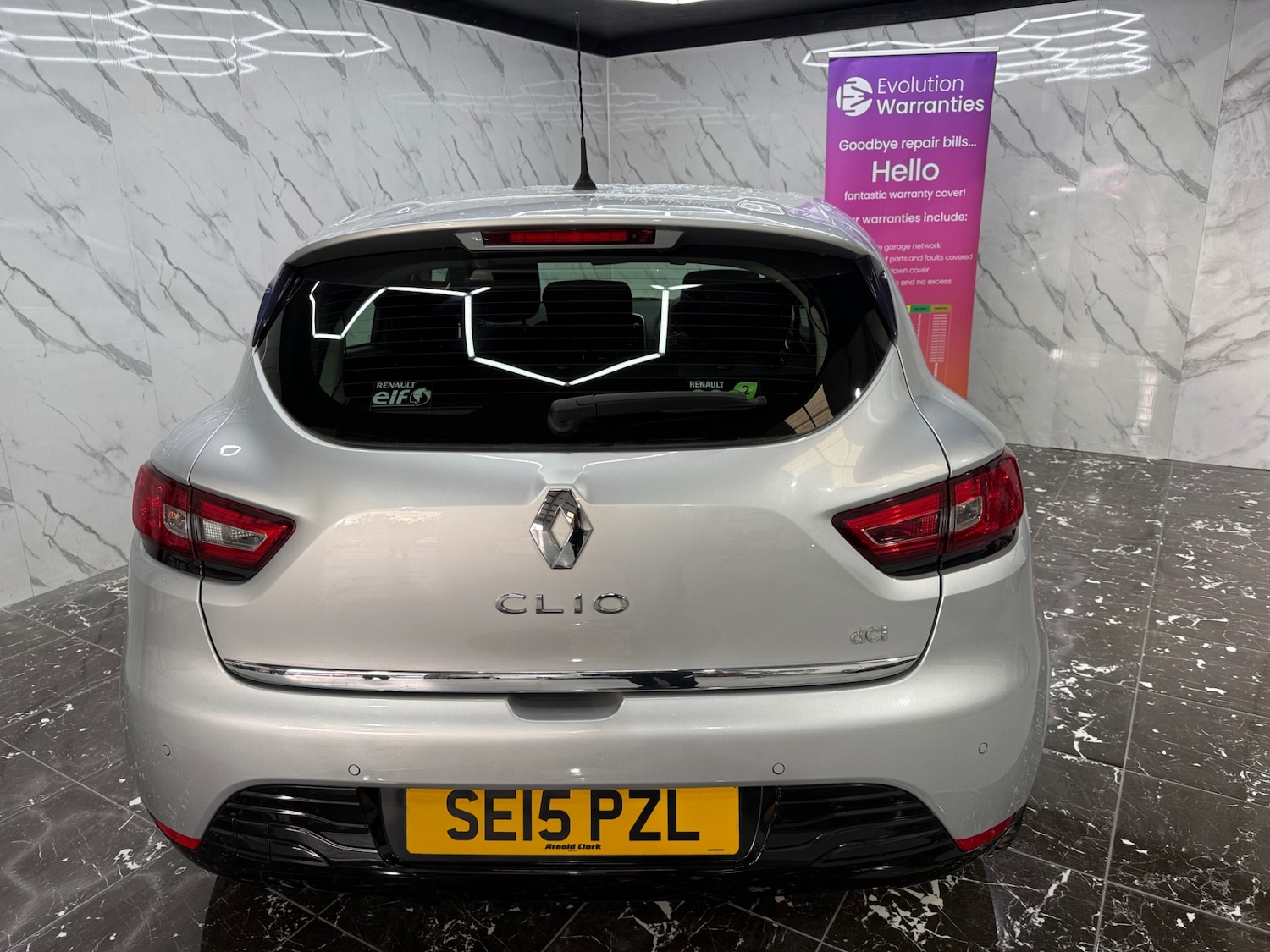Used Renault Clio 2015 for sale - 76450405: Photo 6