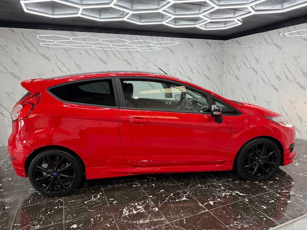 Used Ford Fiesta 2016 for sale - 76330178: Photo 3