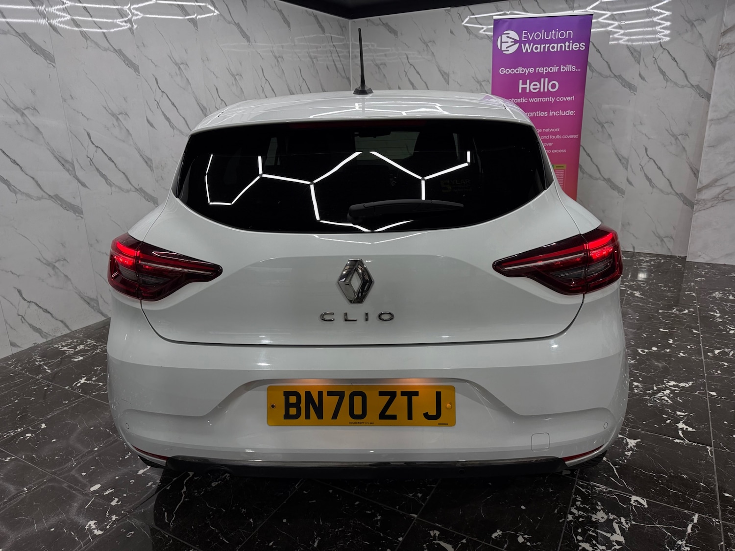 Used Renault Clio 2020 for sale - 77811180: Photo 4