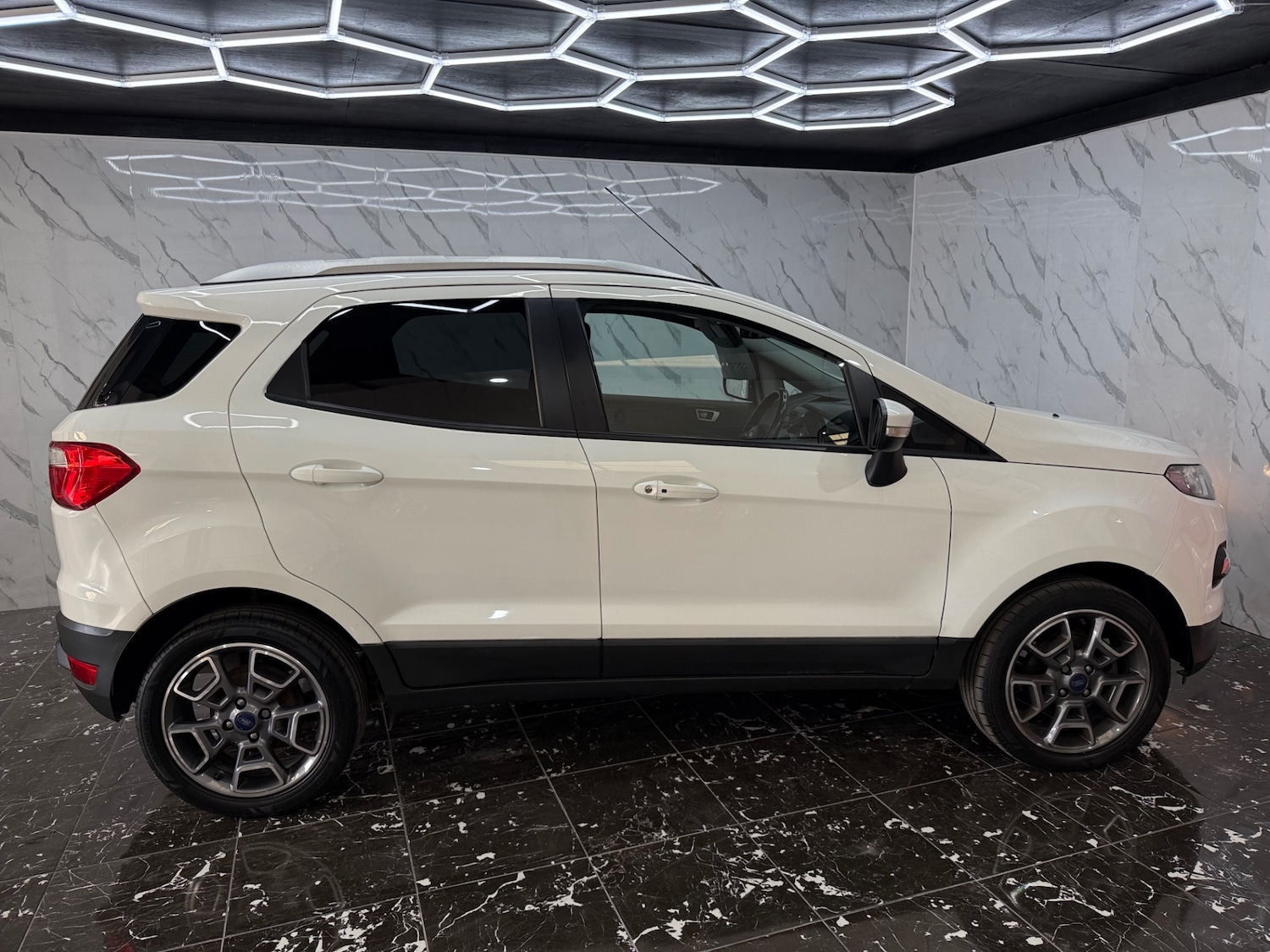 Used Ford Ecosport 2017 for sale - 77938523: Photo 6