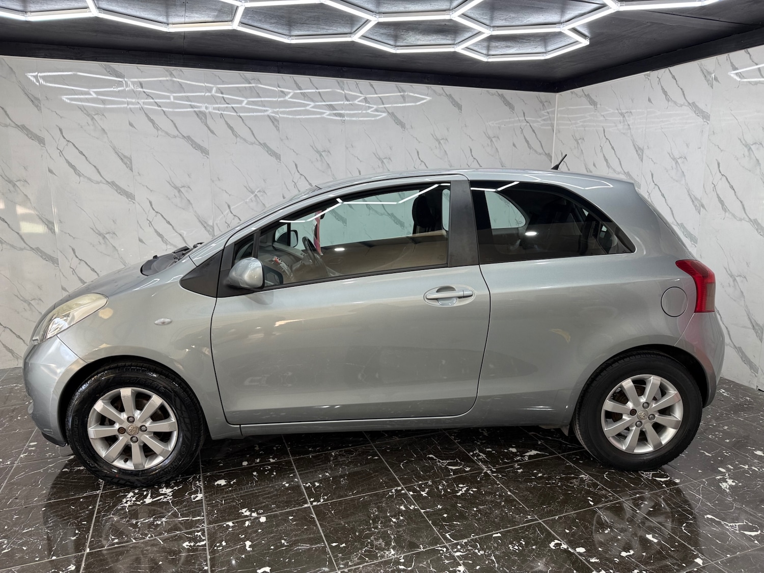 Used Toyota Yaris 2008 for sale - 76397178: Photo 5