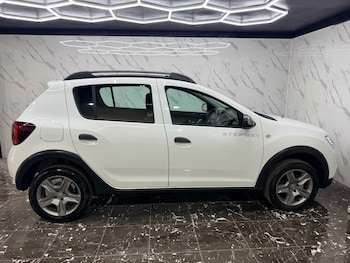 Used Dacia Sandero Stepway 2019 for sale - 79568802: Photo