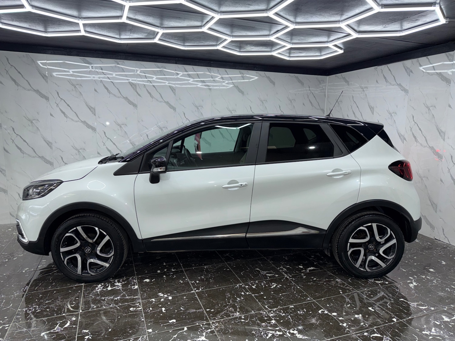 Used Renault Captur 2019 for sale - 77053431: Photo 6
