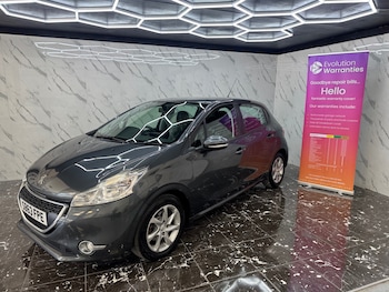 Used Peugeot 208 2013 for sale - 76044979: Photo