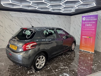 Used Peugeot 208 2013 for sale - 76044979: Photo