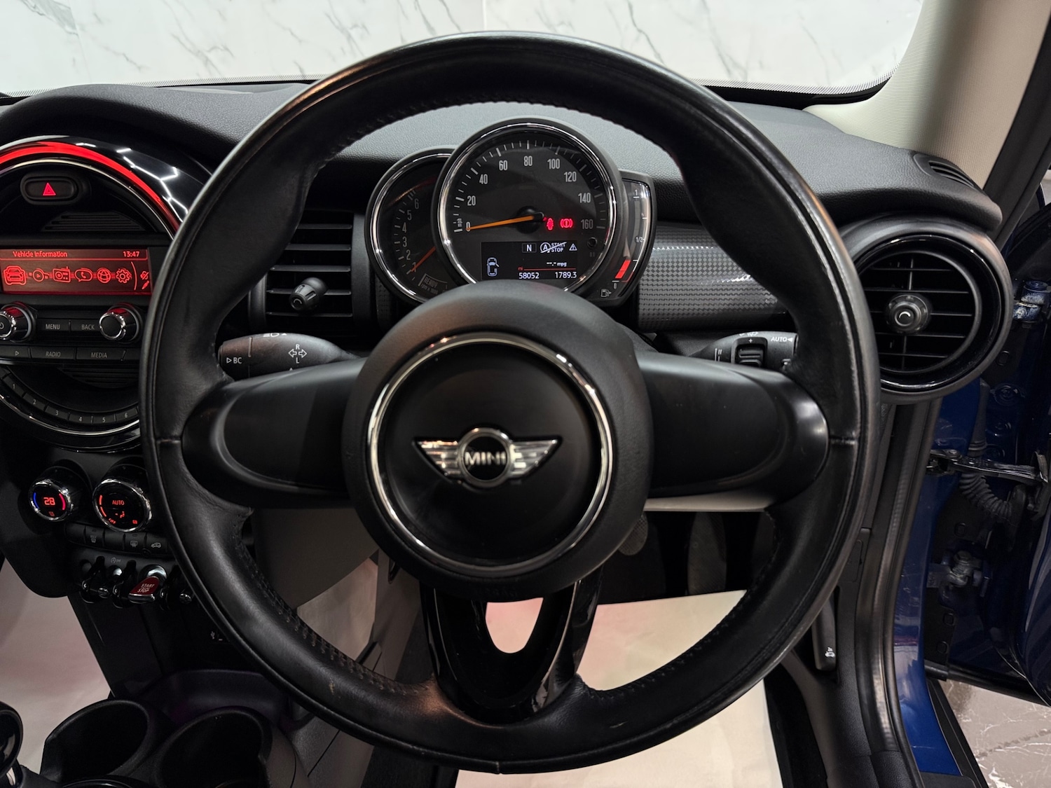 Used MINI Hatch 2017 for sale - 77776400: Photo 11