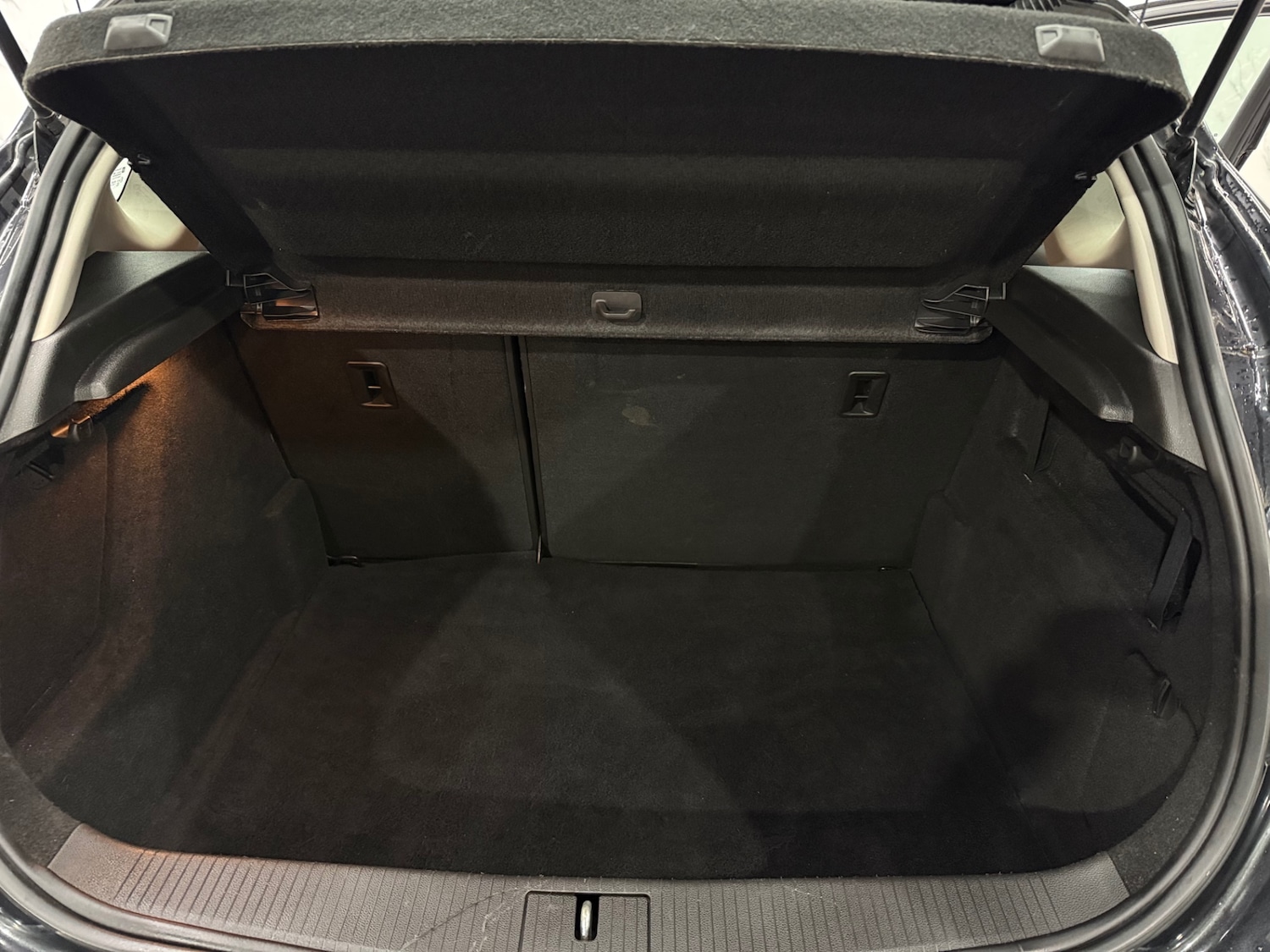 Used Vauxhall Astra 2015 for sale - 77407212: Photo 9