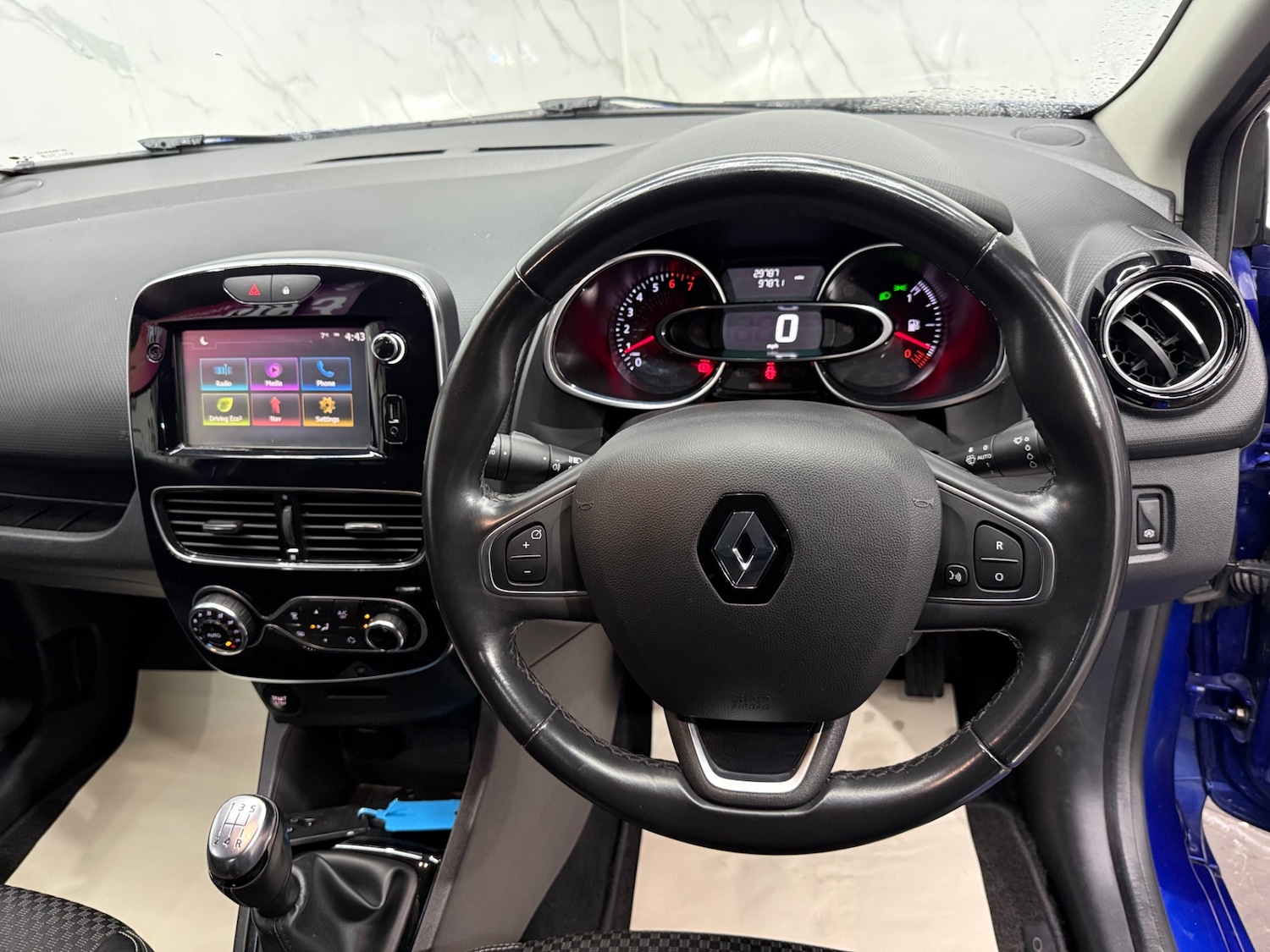 Used Renault Clio 2018 for sale - 77303118: Photo 10
