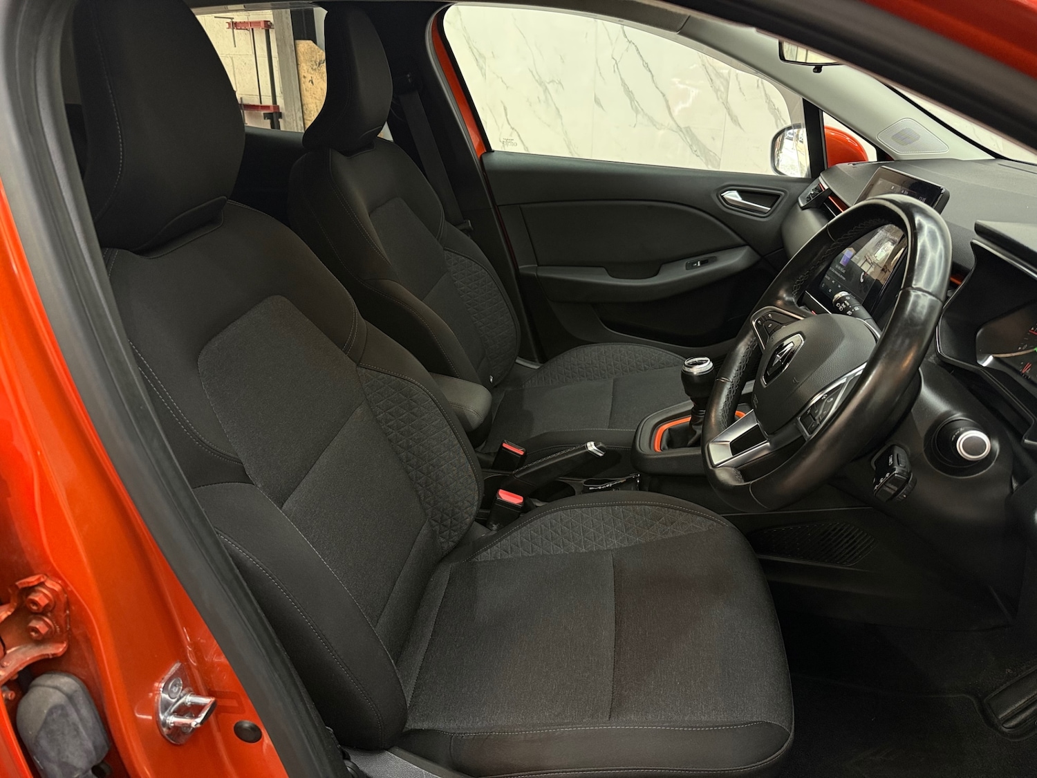 Used Renault Clio 2020 for sale - 77938518: Photo 7