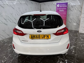 Used Ford Fiesta 2019 for sale - 76330220: Photo 4