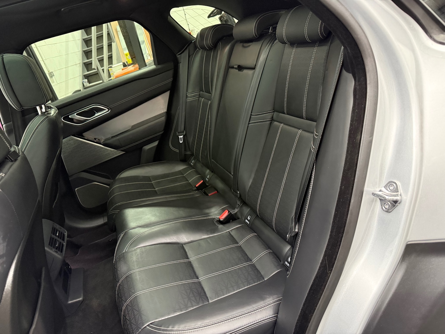 Used Land Rover Range Rover Velar 2020 for sale - 76835943: Photo 8